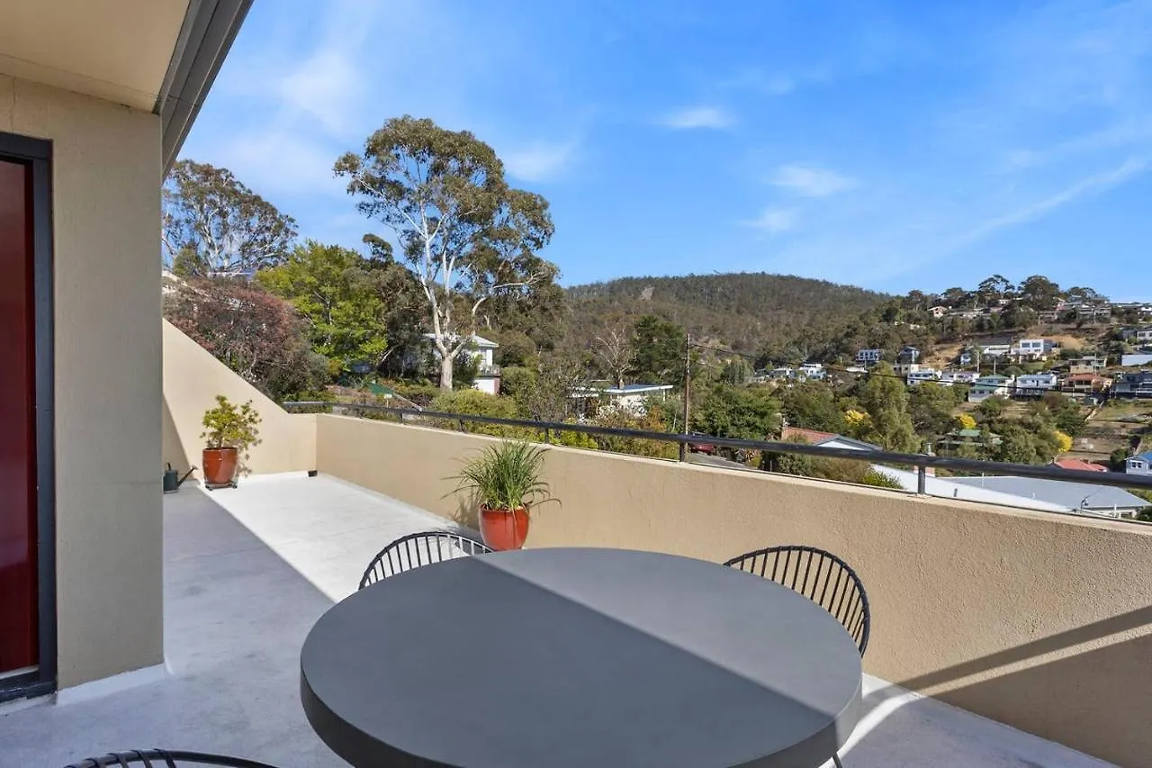 Apartamento 'Penthouse-Style Pad' Breathtaking Panoramic Views Hobart Australia